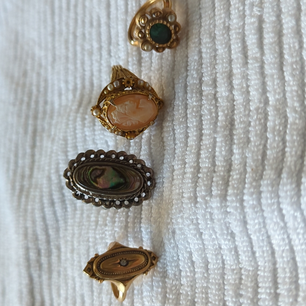 Bundle of 4 Rings